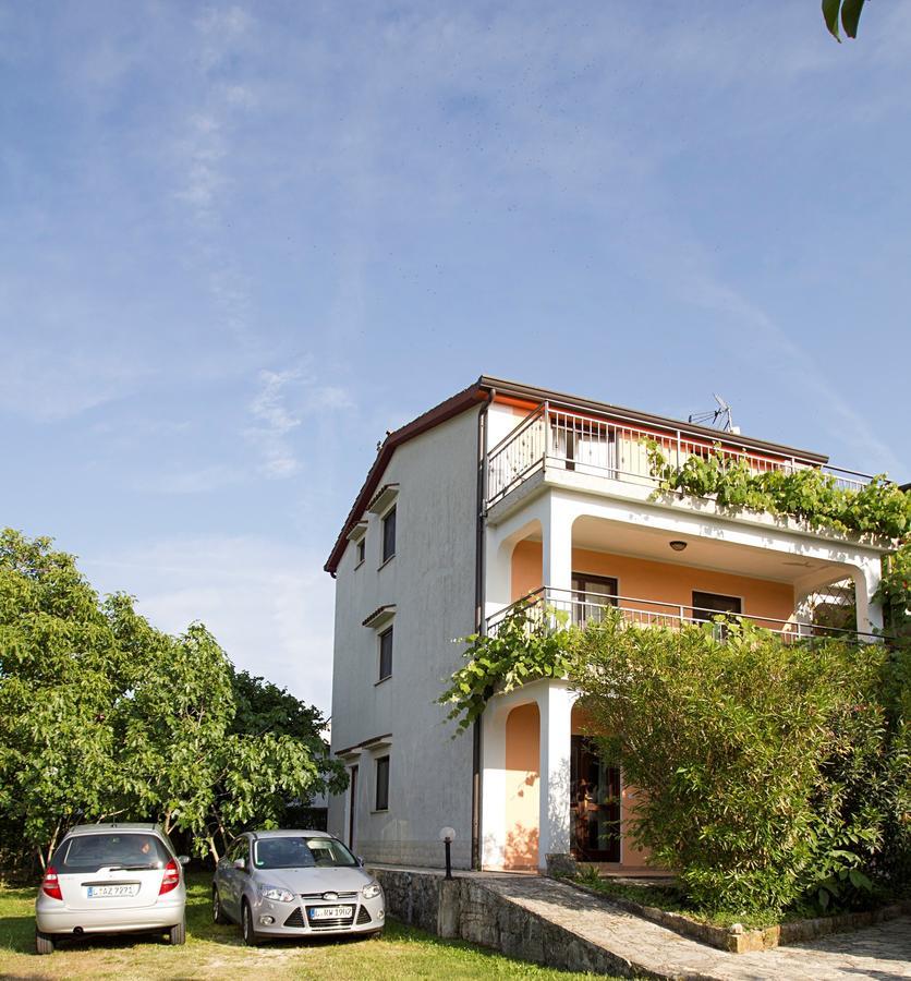 Apartments Coki Funtana Luaran gambar
